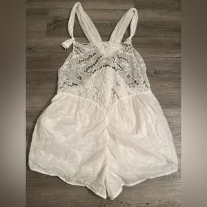 FP Movement white romper M